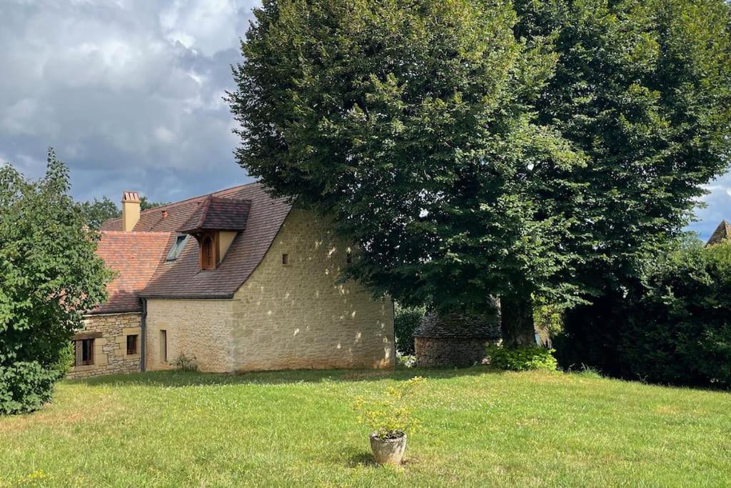 Charming 19Th Century Farmhouse With Pool Vitrac  Exterior photo